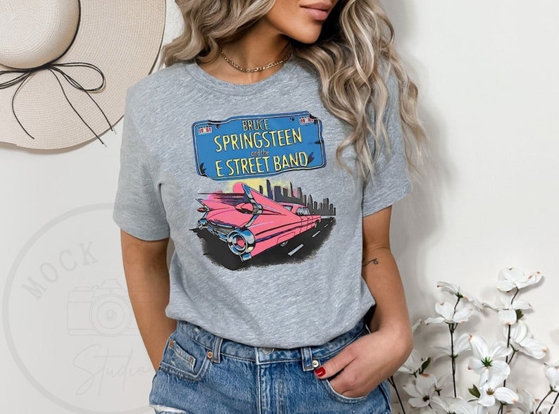 Bruce Springsteen T-Shirt, Vintage 1980S Bruce Springsteen Born In The Usa Tour T-Shirt – Hoodie – Crewneck Sweatshirt