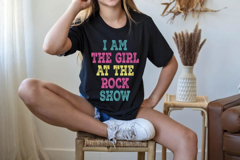 Fun Concert T-Shirt – I Am The Girl At The Rock Show