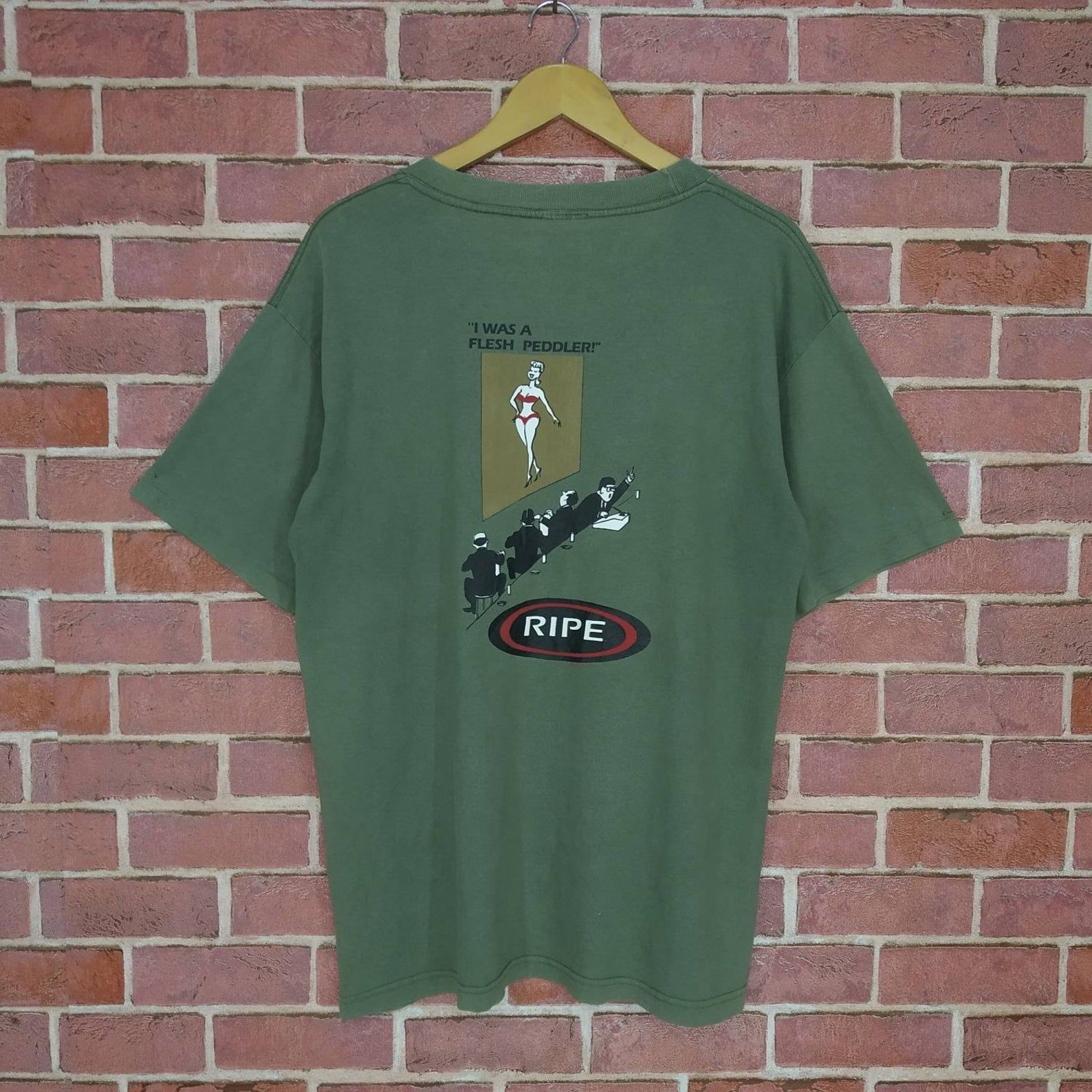 Vintage Ripe Skateboard Style Skate T-shirt Unisex