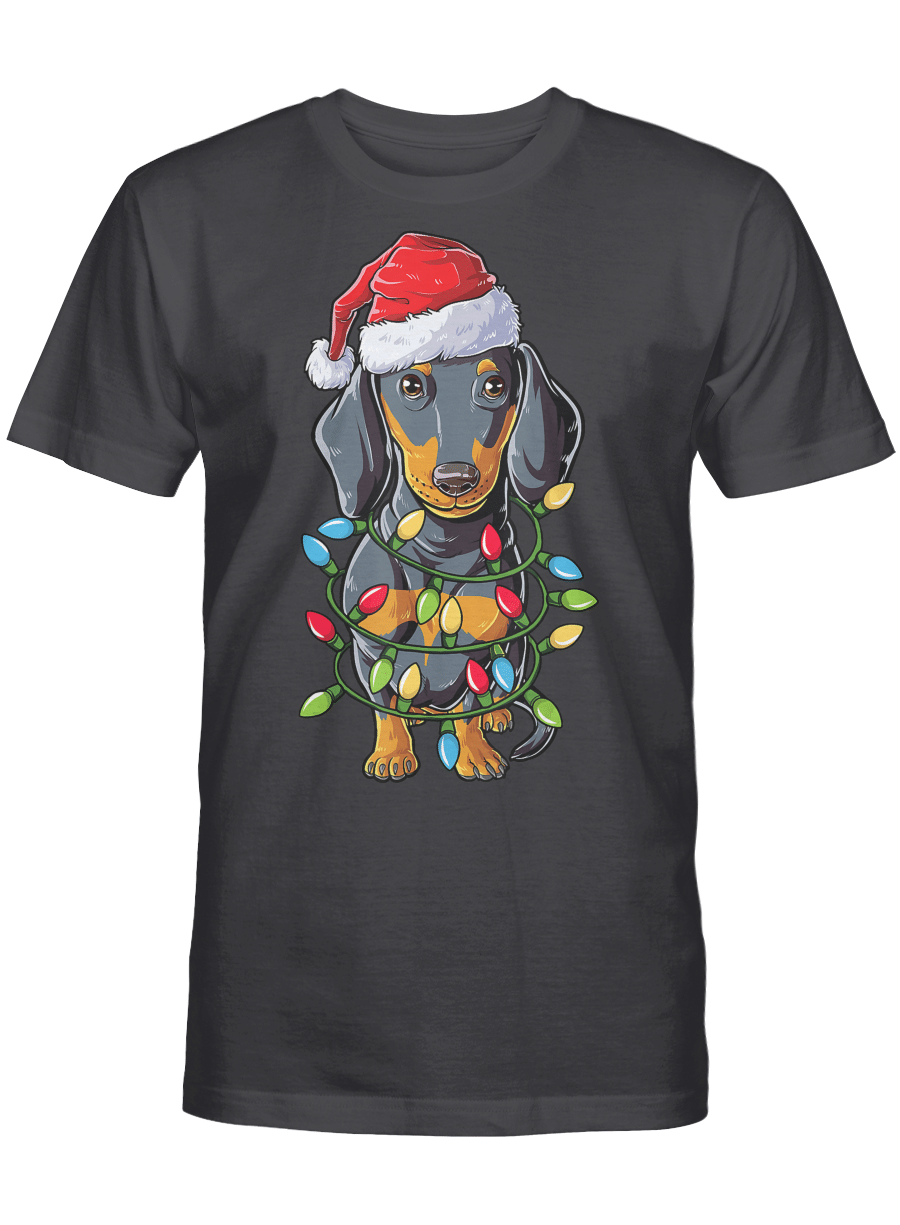 AmazeStyleZ Santa’s Reindeer, Ugly Christmas Sweater, Christmas Gift Ideas, Dachshund Santa Christmas Tree Lights Xmas Gifts Boys Kids T-Shirt