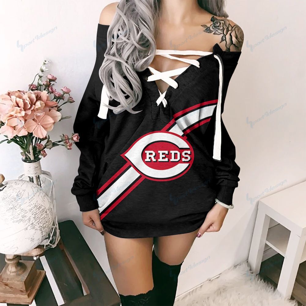 Cincinnati Reds Lace-Up Sweatshirt 23