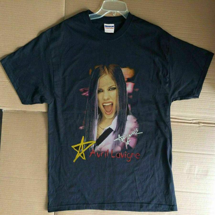 Vintage NEW Avril Lavigne t shirt