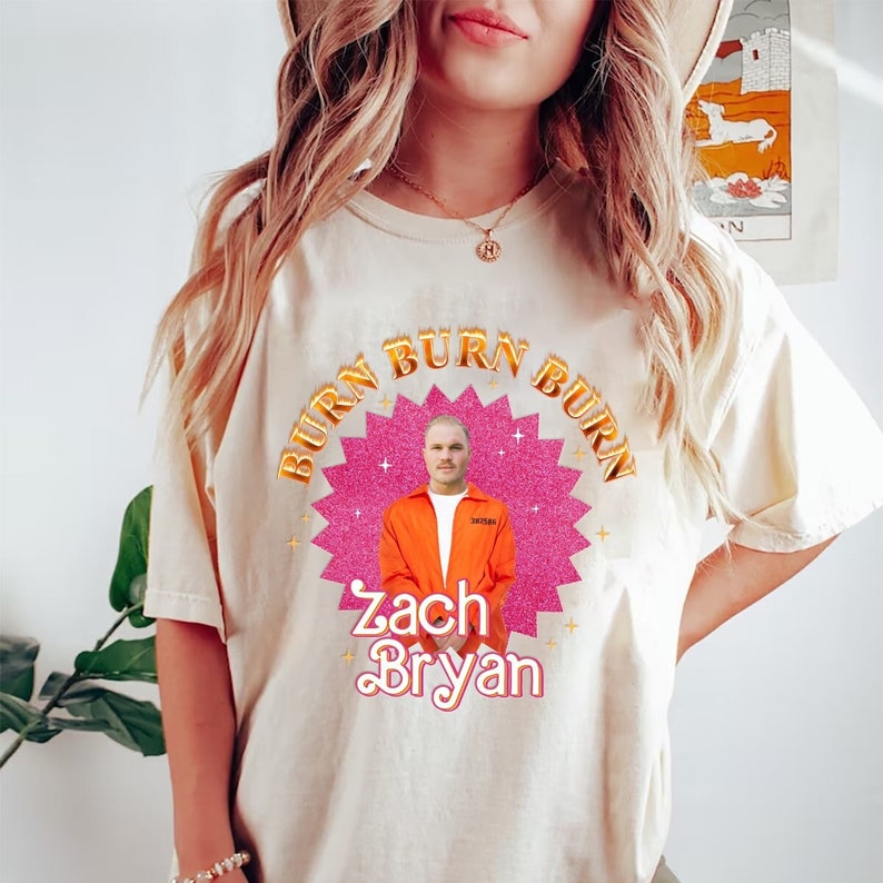 Limited Zach Bryan Mugshot Shirt, Something In The Orange, Retro Zach Bryan Oklahoma Shit Show Mugshot Design, Highway Boys Don’T Die Shirt