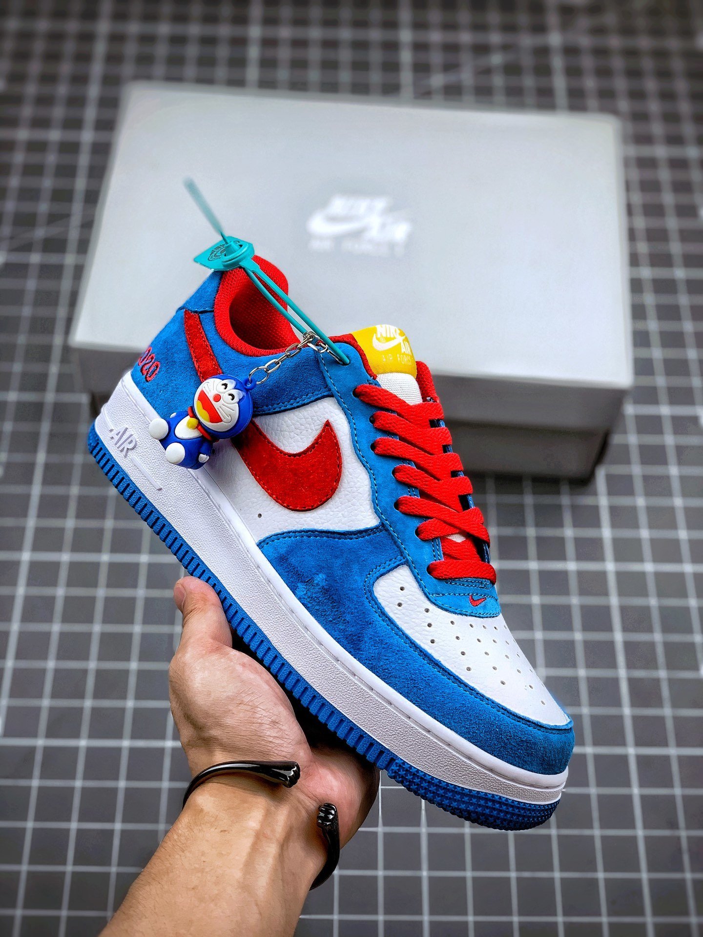 Nike Air Force 1 Doraemon Light Photo BlueSpeed Yellow-University Red 5340679