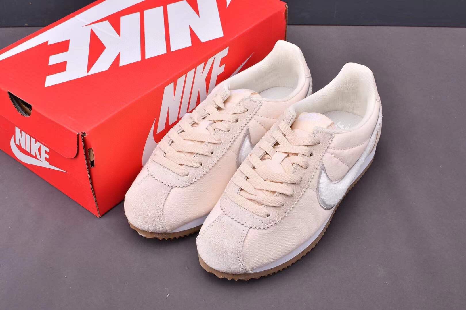 Nike Classic Cortez PREM ‘Guava Ice’ Women Shoes Sneakers SNK671895896