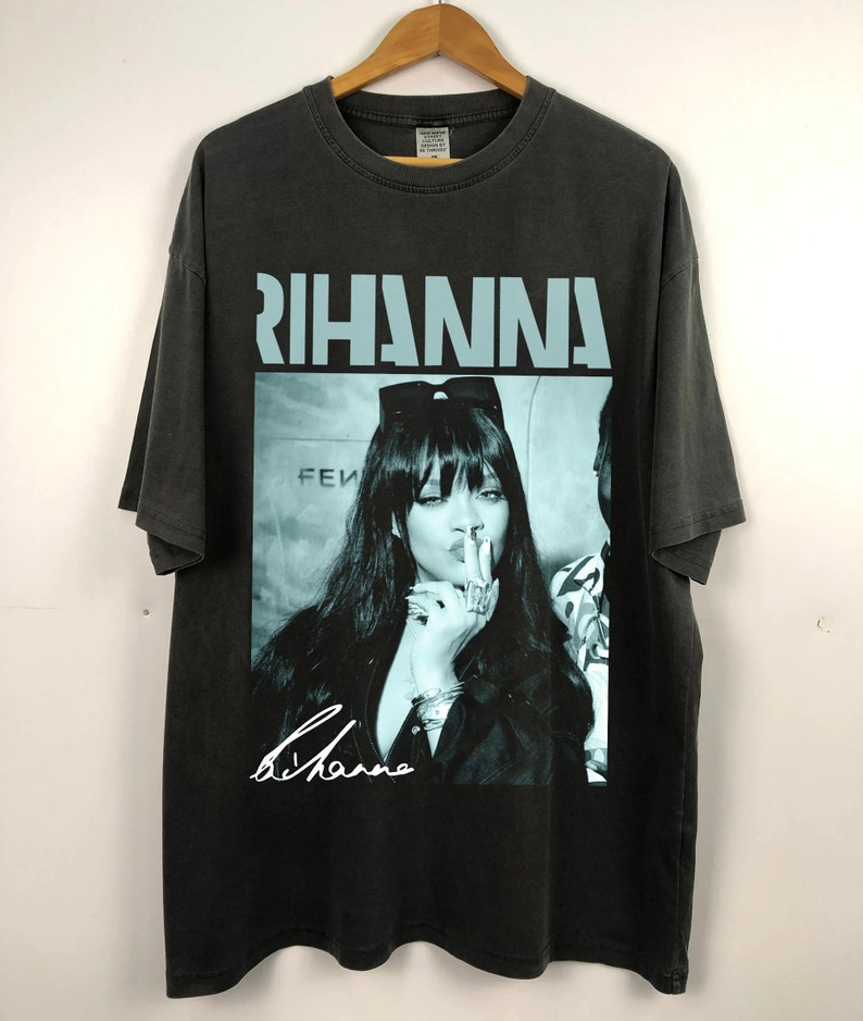 Rihanna Bad Girl Riri T-Shirt, 90S Rihanna Fans, Rihanna 90S Album T-Shirt, Rihanna Shirt , Gift For Men Women Unisex Tshirt