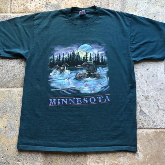 Vintage Minnesota Painting Style Hunting Duck shirt