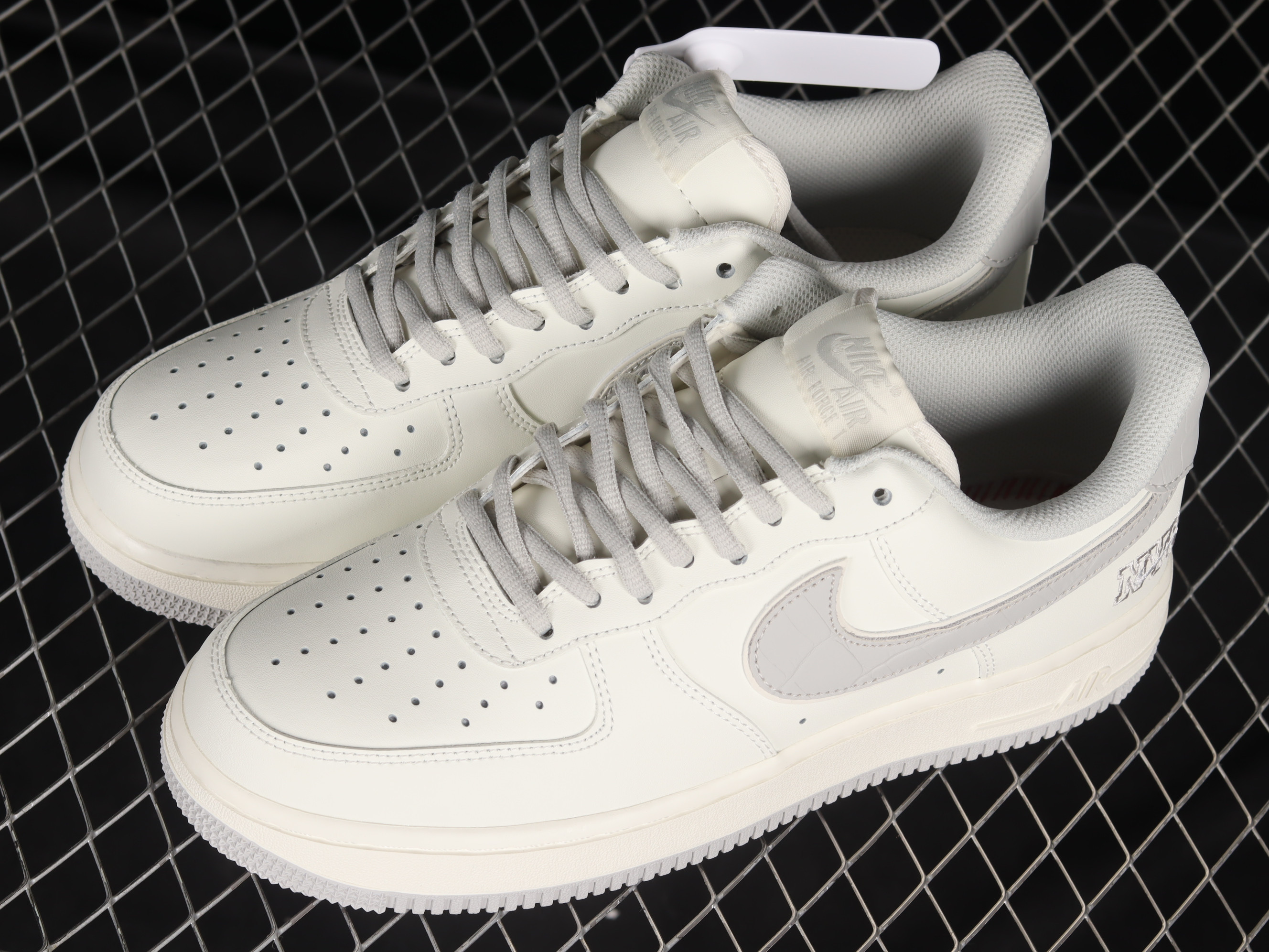 Nike Air Force 1 ’07 White Grey Shoes Sneakers SNK578242357