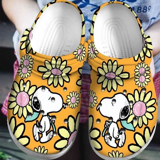 Snoopy Flower Gift For Fan Classic Water Rubber 3D Crocband Clog