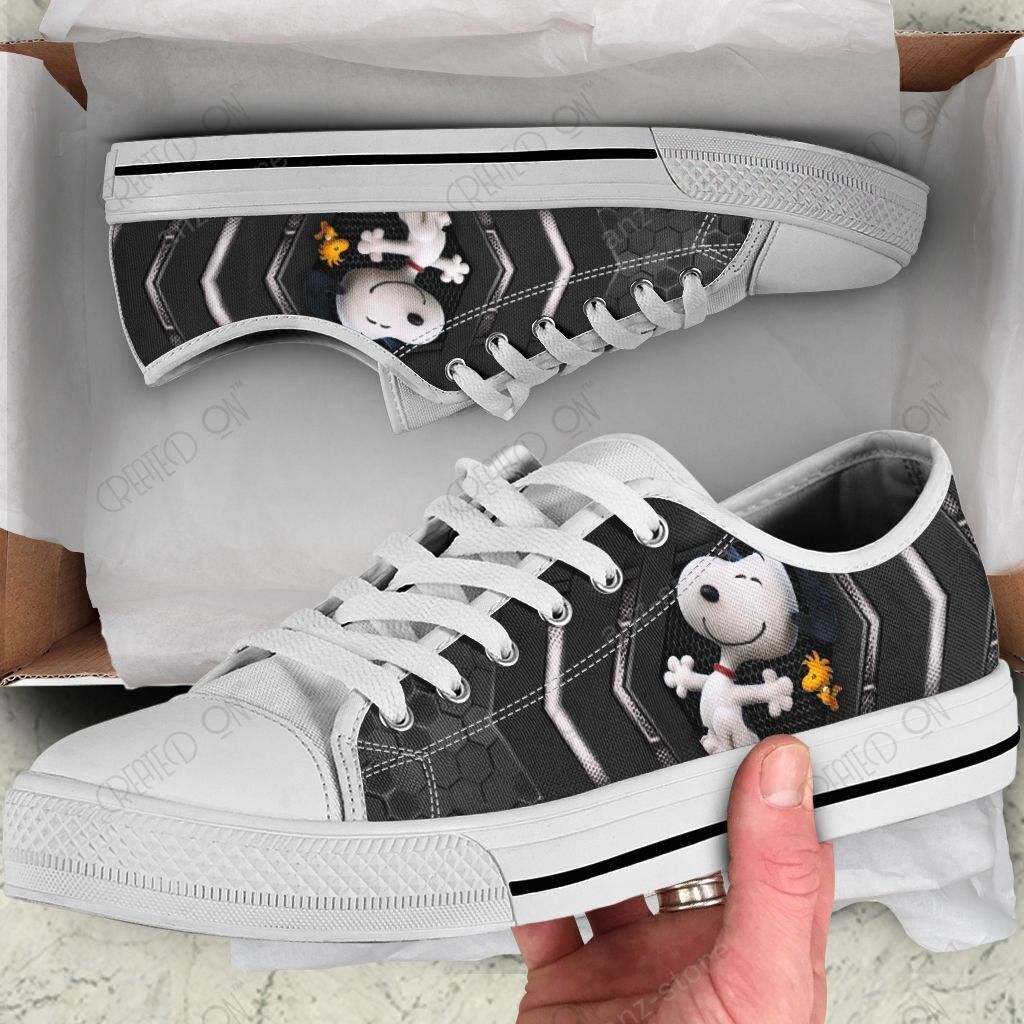 Onlytee - Featured Product - Snoopy Limited Low Top 16