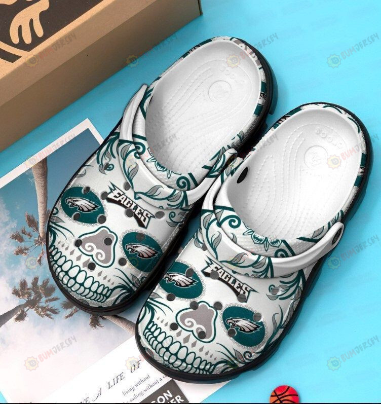 Philadelphia Eagles Skull Teams Crocs Crocband Clog Comfortable Water Shoes – Aop Clog