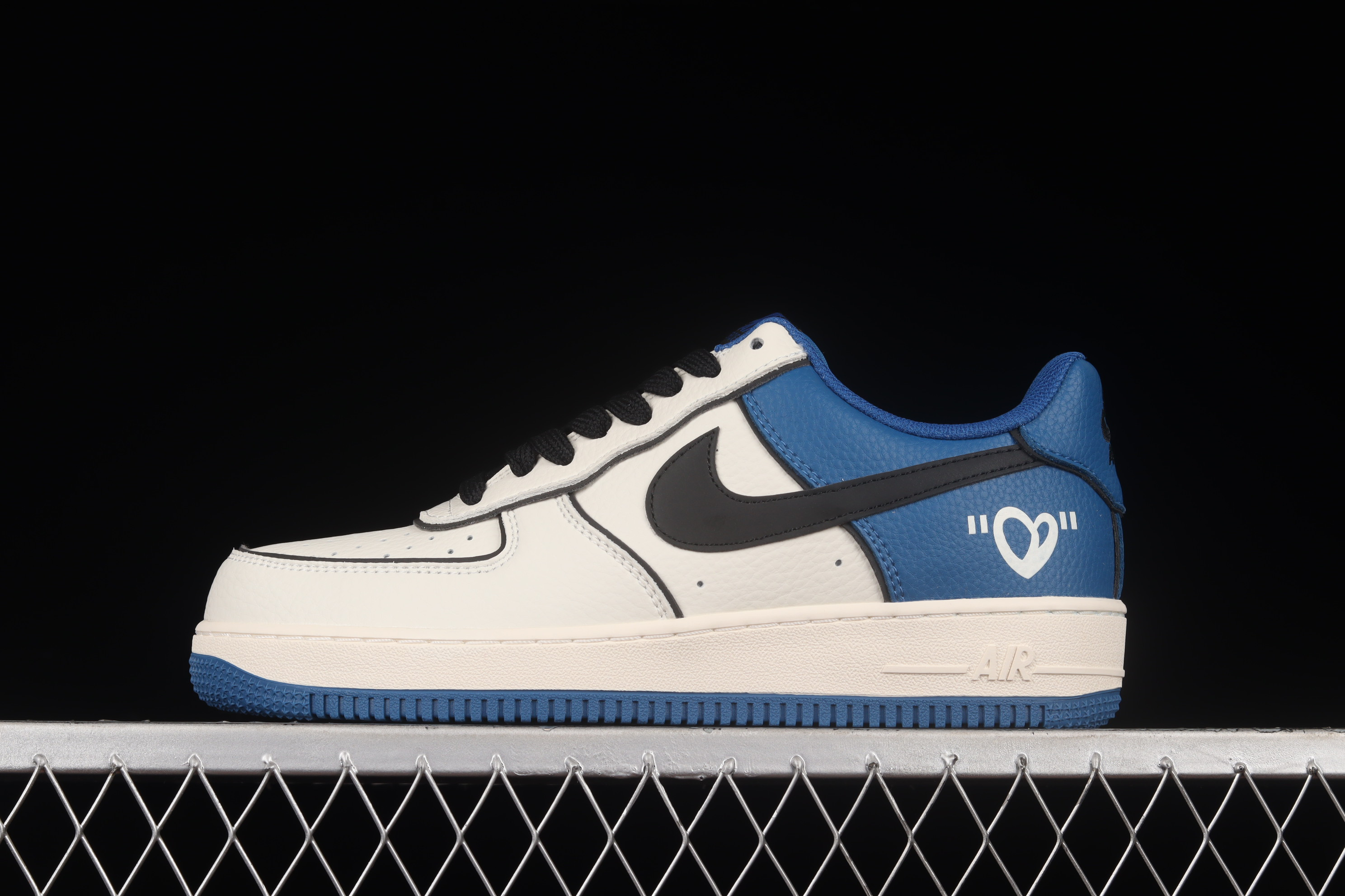 Nike Air Force 1 ’07 LOVE Shoes Sneakers SNK555715446