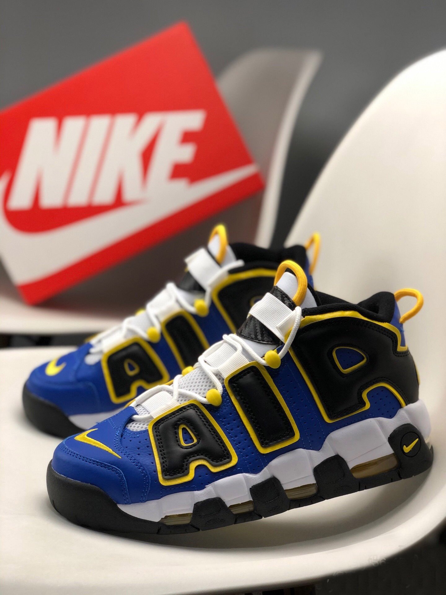 Nike Air More Uptempo Peace, Love, Basketball 5338669