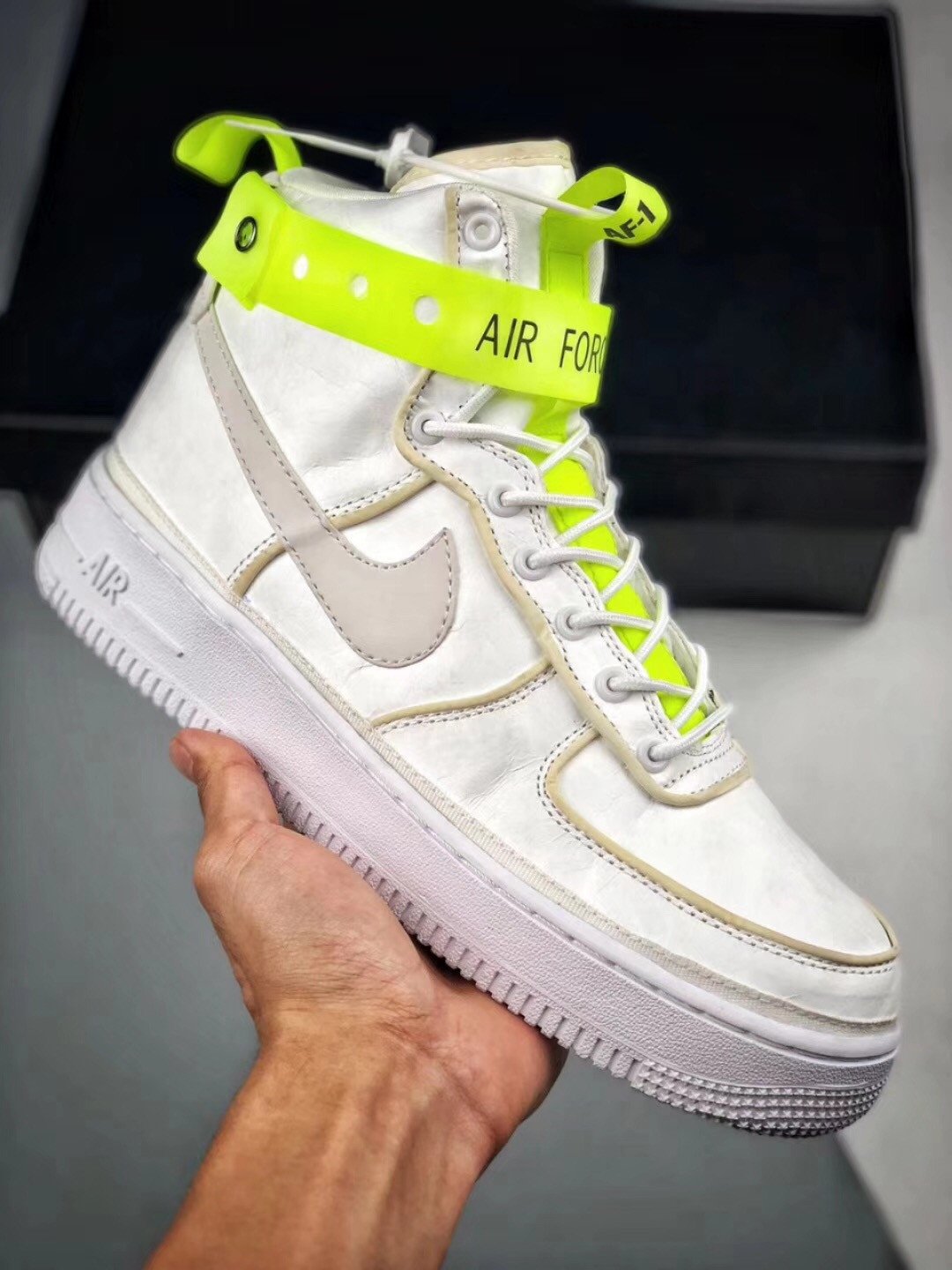 Magic Stick x Nike Air Force 1 High VIP 573967-101 5340786