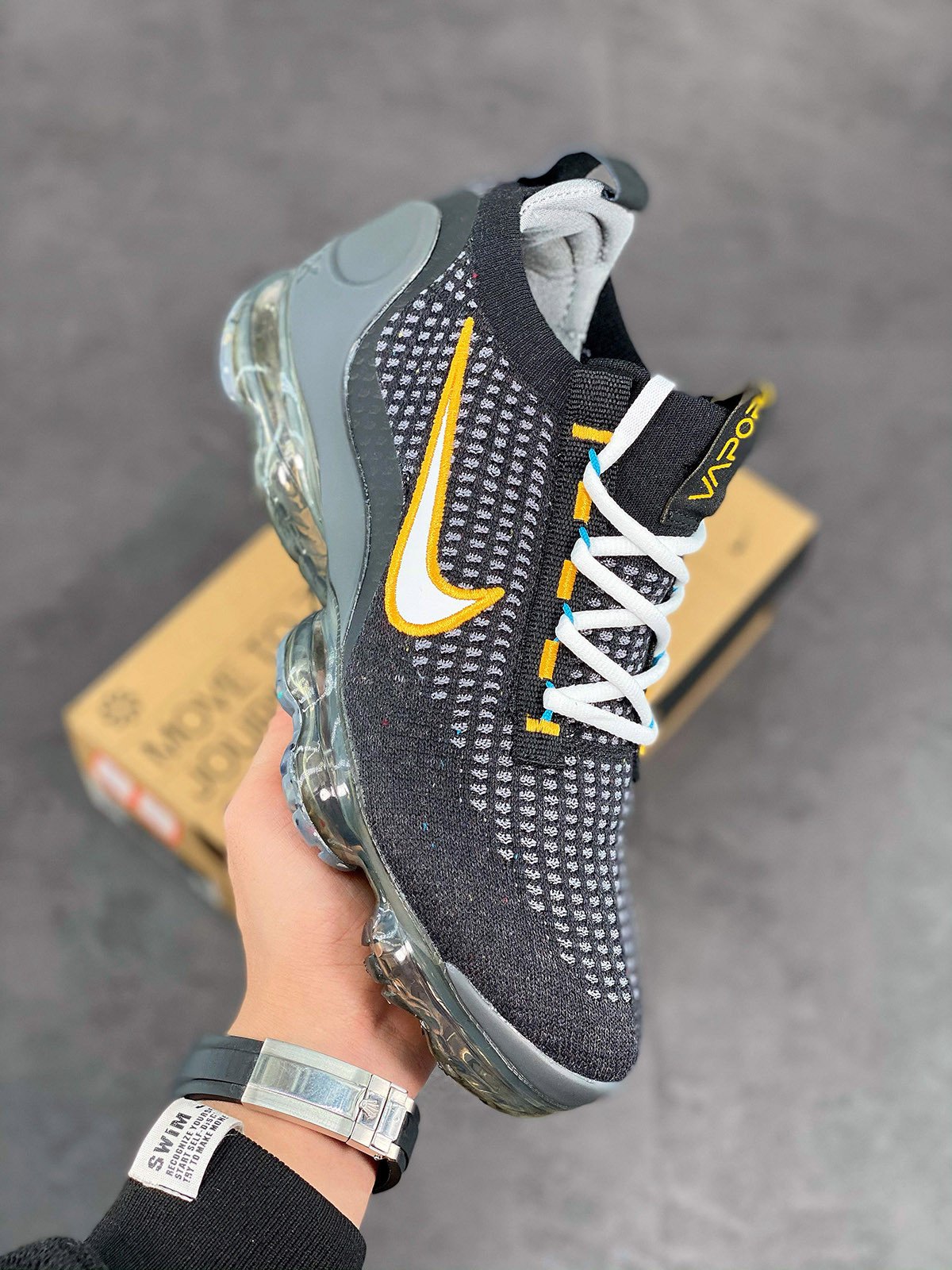 Nike Air VaporMax 2021 Batman BlackWhite-University Gold-Dark Grey 5338547