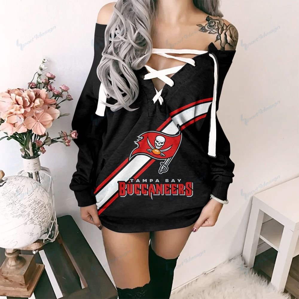 Tampa Bay Buccaneers Lace-Up Sweatshirt 41