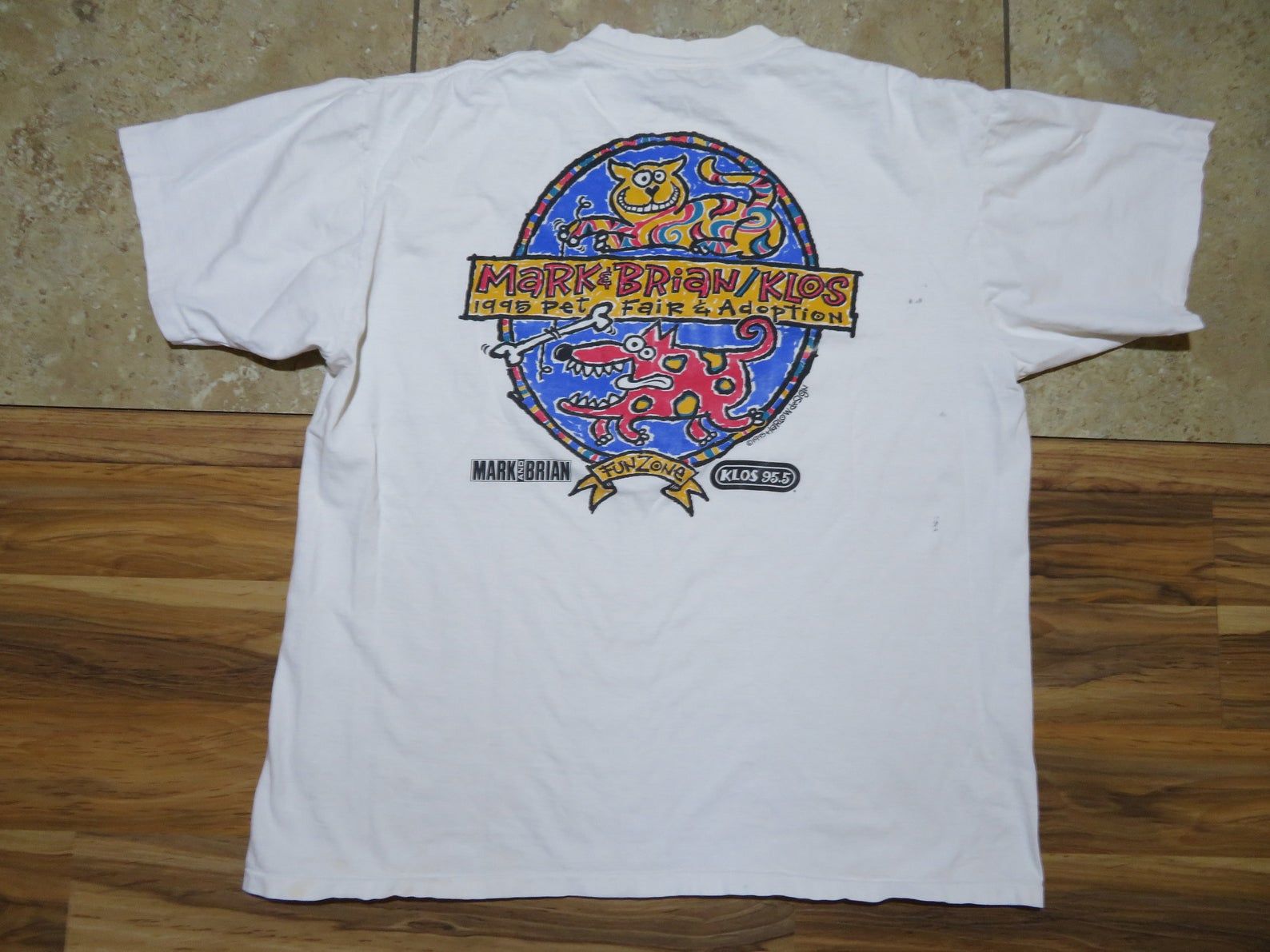 Vintage Harlow Design Mark And Brian Radio Show Pet Fair T-shirt  Graphic Blue Red Sz Keith Haring Style