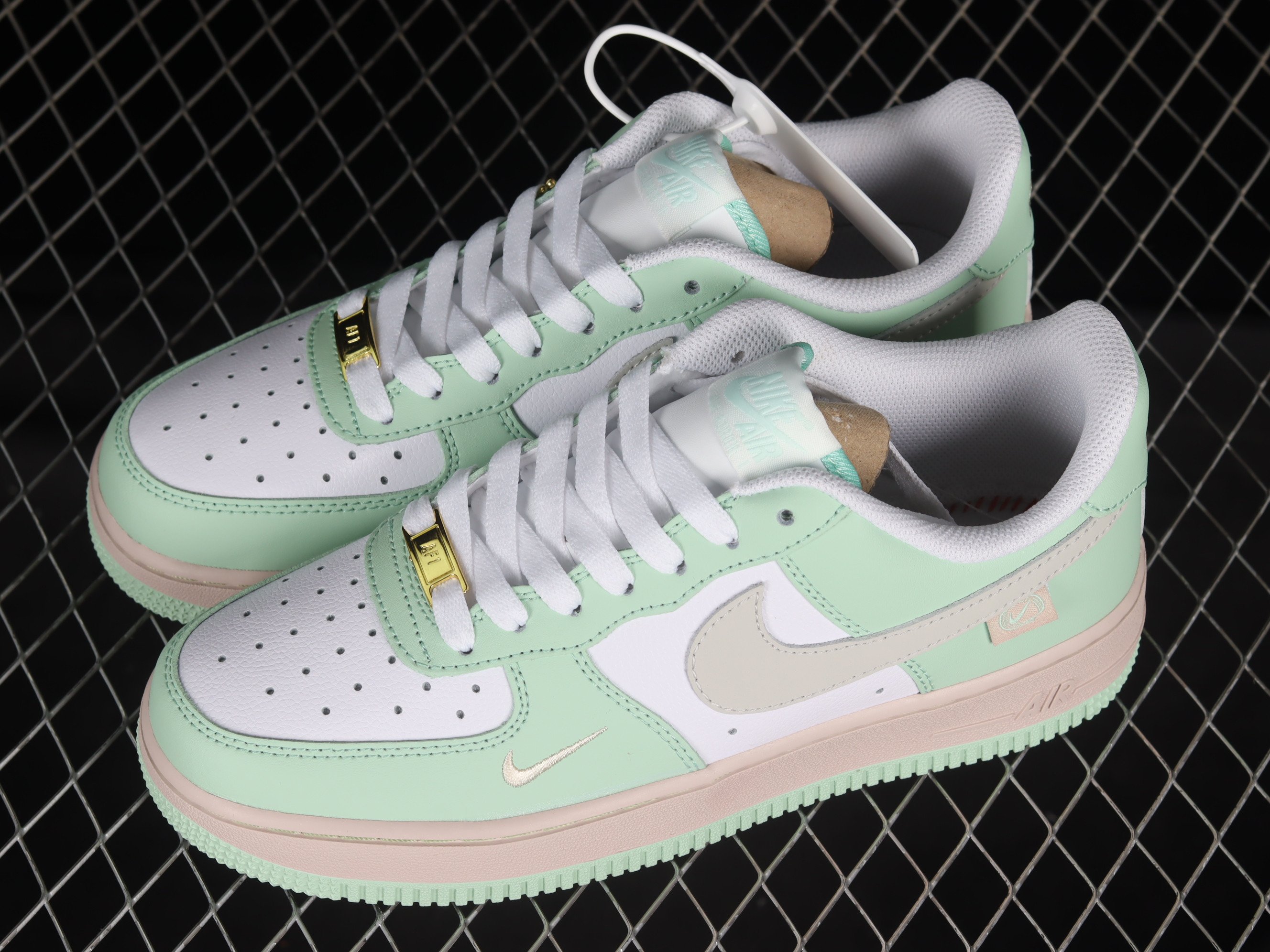 Nike Air Force 1 ’07 Apple Green Shoes Sneakers SNK835862723