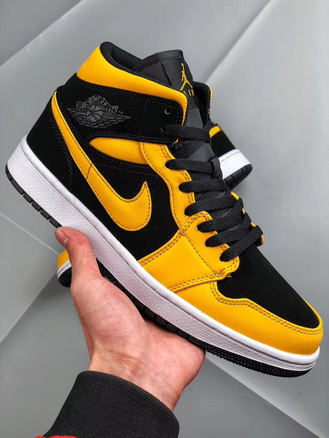 JD 1 Mid Reverse New Love Black Yellow 5341781