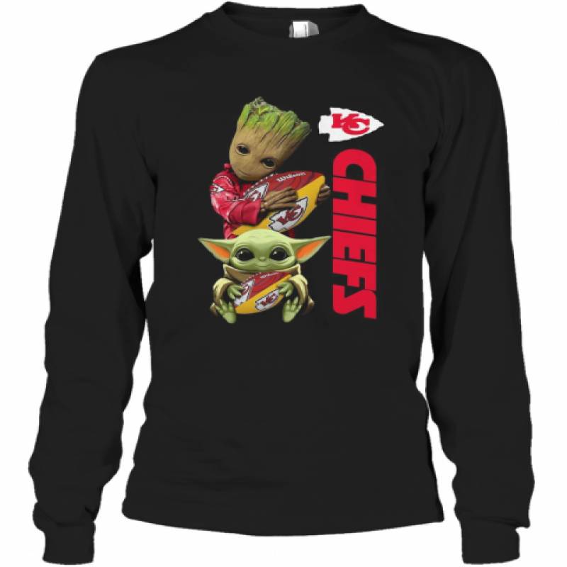 Baby Groot And Yoda Hug Kansas City Chiefs Long Sleeve T-Shirt