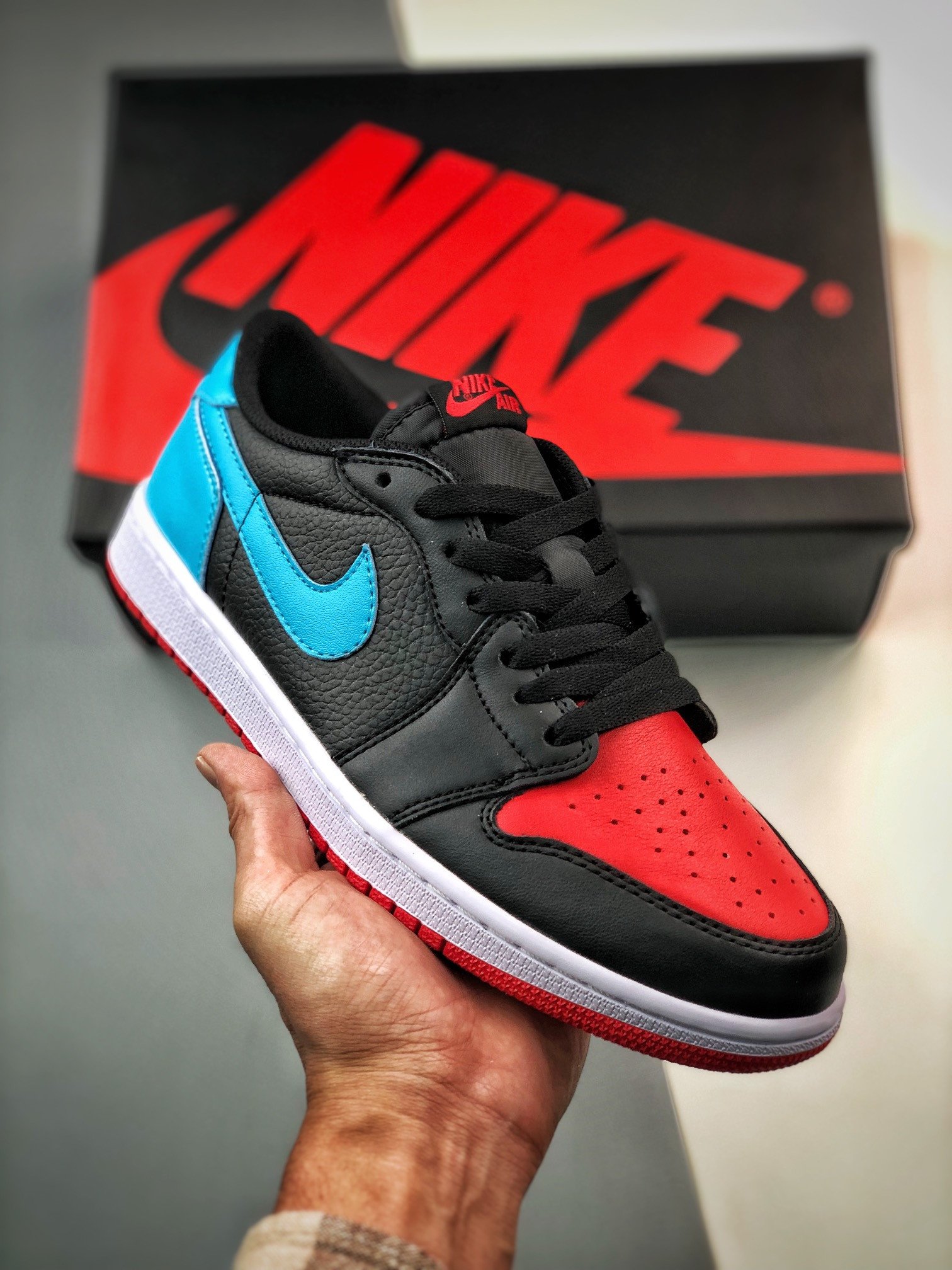 JD 1 Low OG UNC To Chicago Black Blue Red CZ0775-046 5341891