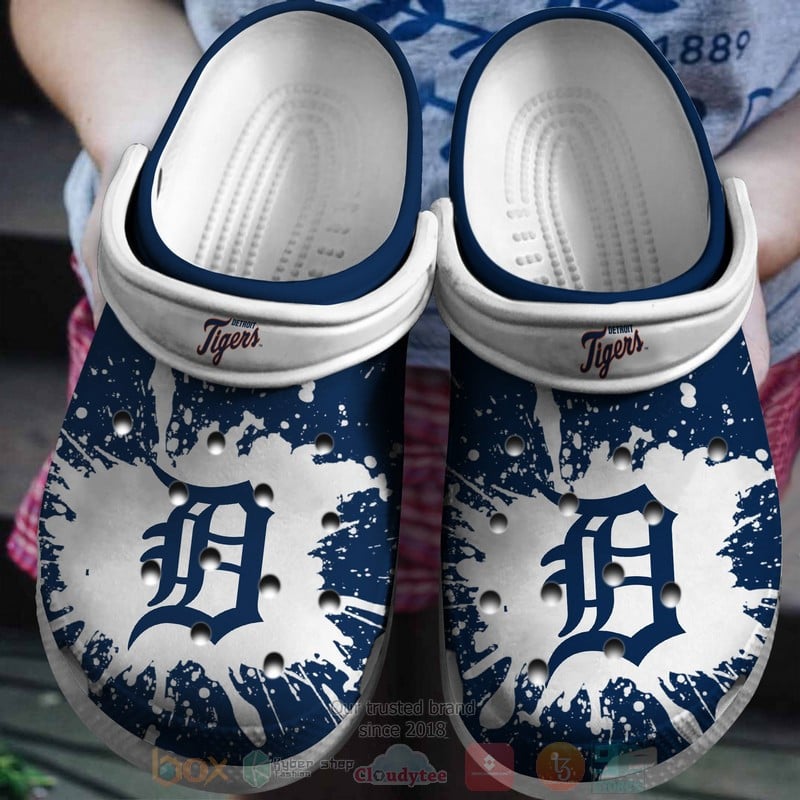 Detroit Tigers Crocs Crocband Shoes