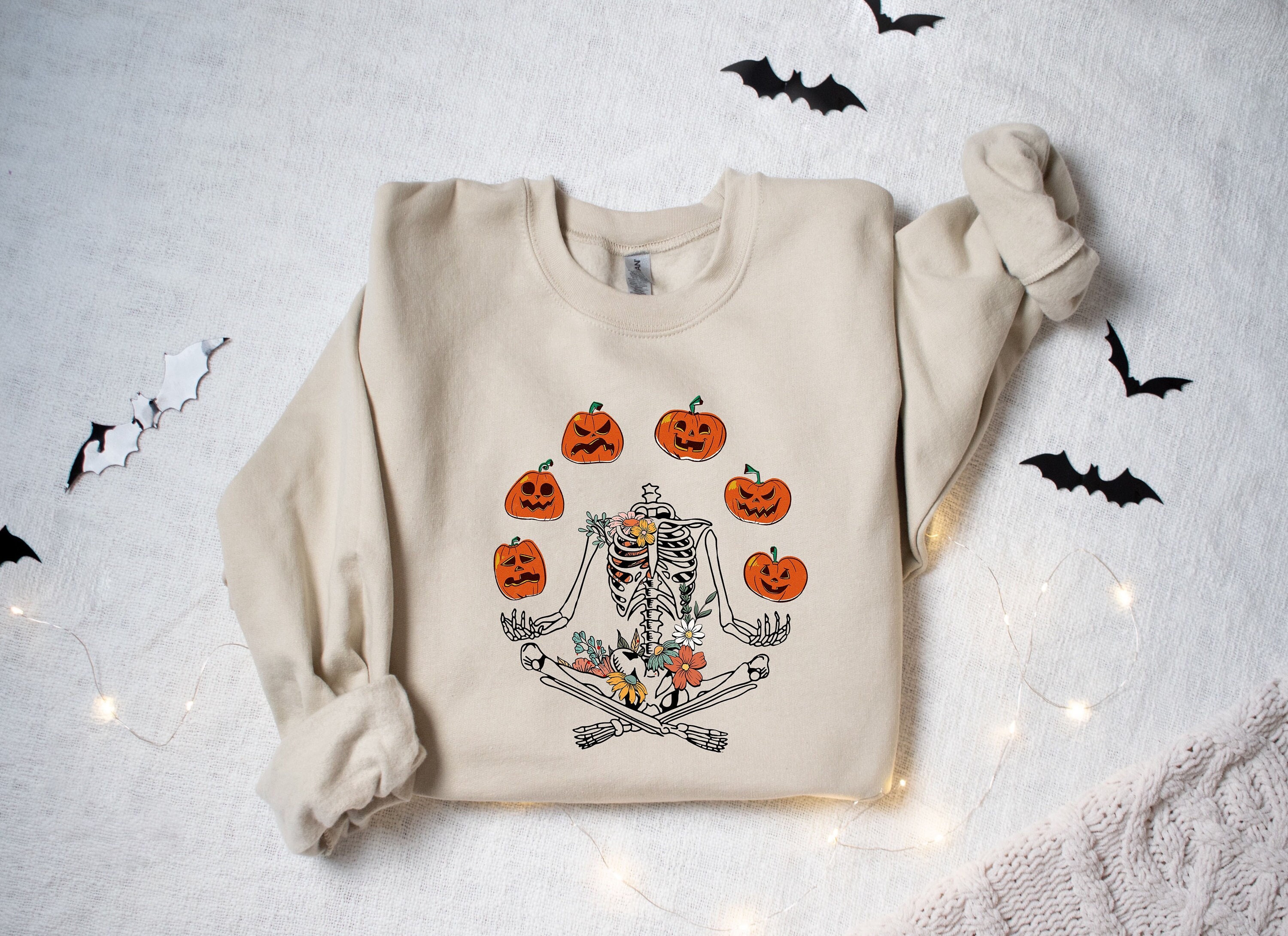 Pumpkin Halloween Sweatshirt, Skeleton Halloween Shirt, Pumpkin Shirt, Fall Sweatshirt for Women, Retro Funny Halloween Sweatshirt