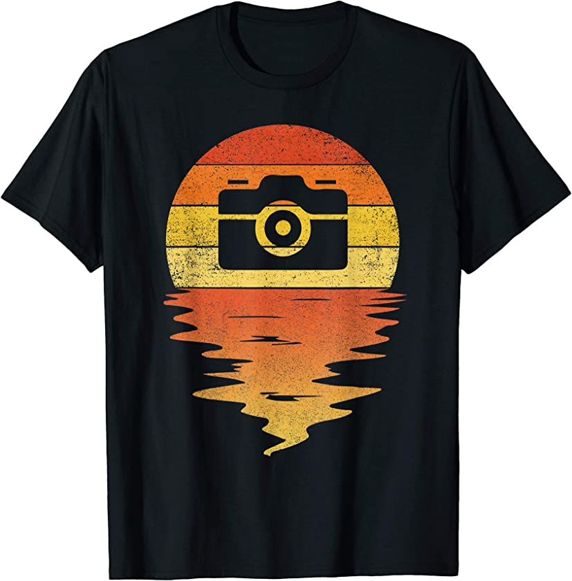 camera shirt retro sunset 70s vintage camera photographer T-Shirt