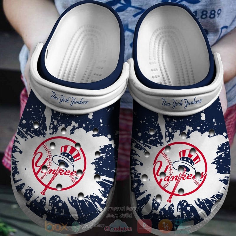 New York Yankees Crocss Crocband Shoes 1