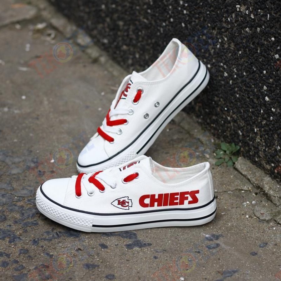 Mens Womens Kansas City Chiefs Low Top Chiefs Running Shoes Tennis Shoes Low Top Shoes Custom Print Footwear Converse Sneakers TMT686