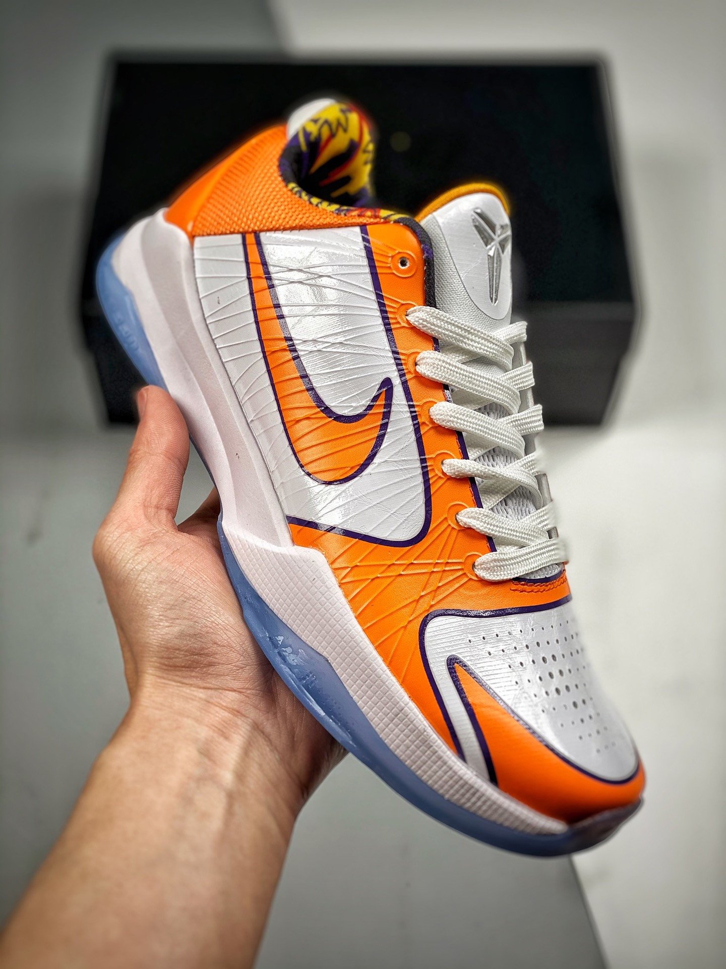 Devin Bookers x Nike Kobe 5 Protro White Orange 5338413