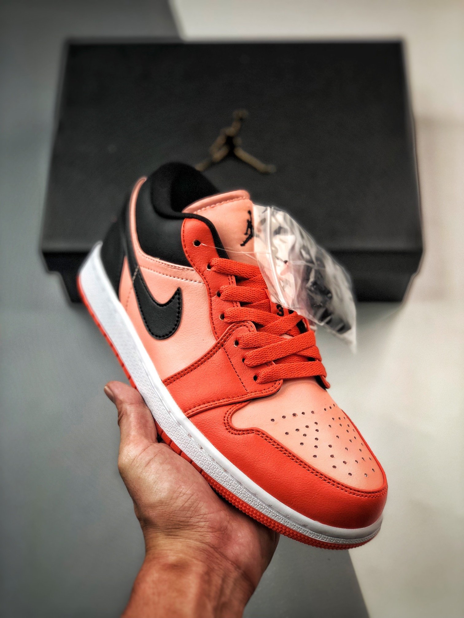 JD 1 Low Orange And Black DM3379-600 5341887