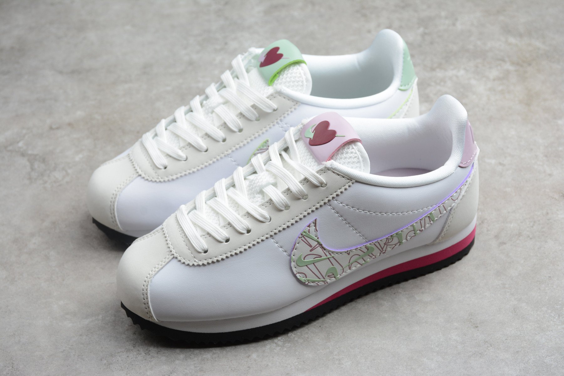 Nike Classic Cortez SE ‘Valentine’ Women Shoes Sneakers SNK286274381