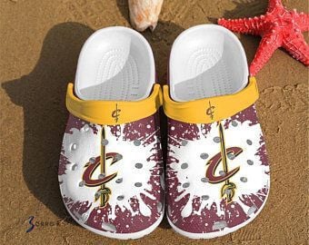 Cleveland Cavaliers Logo Pattern Crocs Classic Clogs Shoes In Purple & White