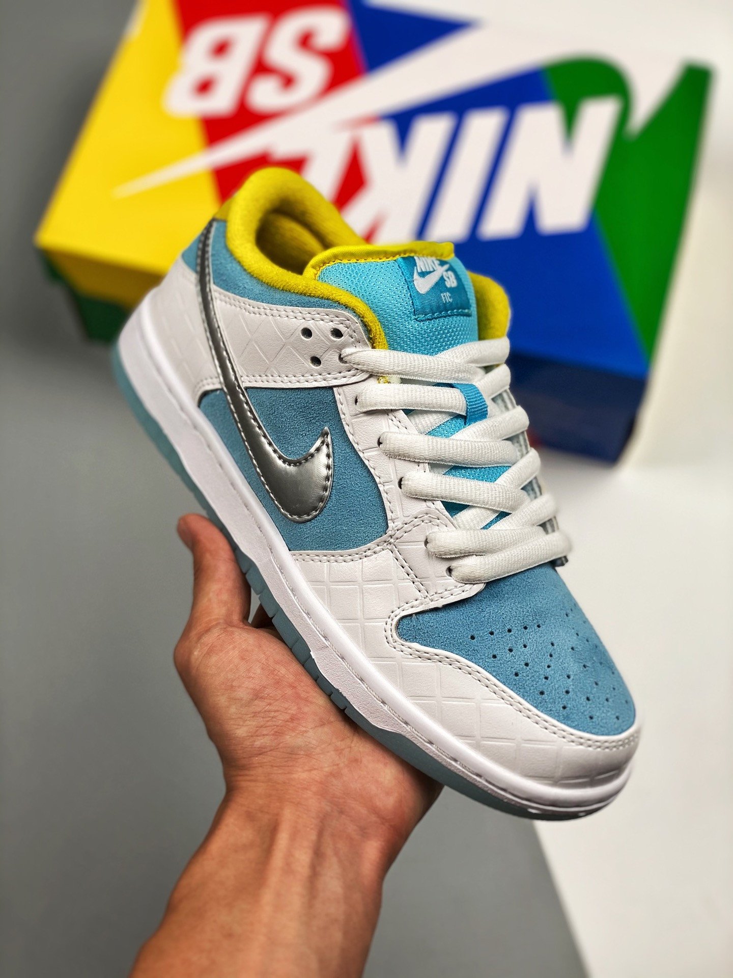 FTC x Nike SB Dunk Low WhiteLagoon Pulse-Metallic Silver-Speed Yellow 5340931