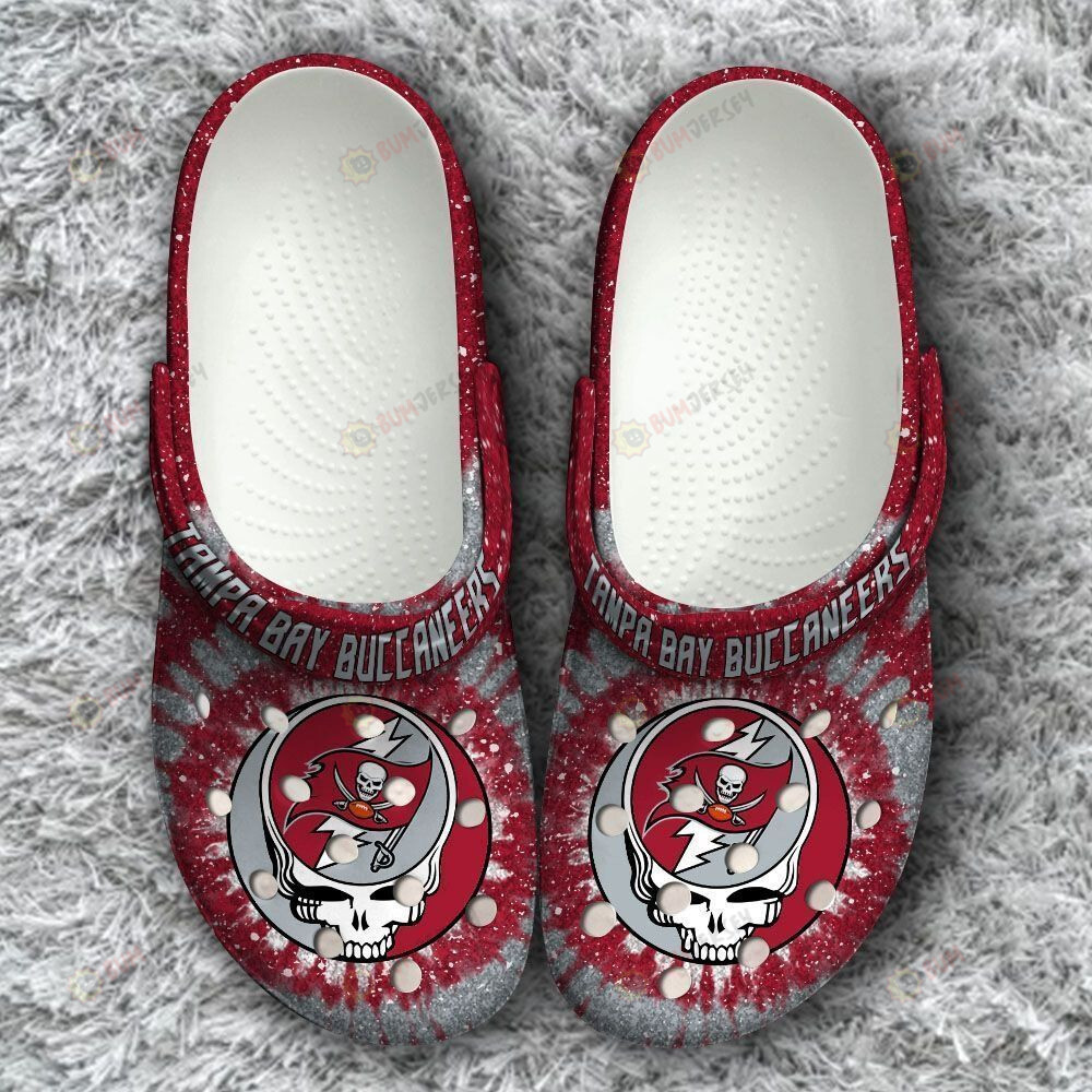 Tampa Bay Buccaneers Logo Pattern Crocs Classic Clogs Shoes In Red & Grey – Aop Clog