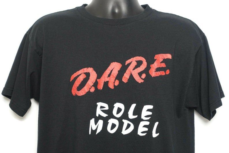 90s D.A.R.E. Role Model Vintage T Shirt – To Resist Drugs And Violence DARE Drug Abuse Resistance Education Program Vintage Tee T-Shirt