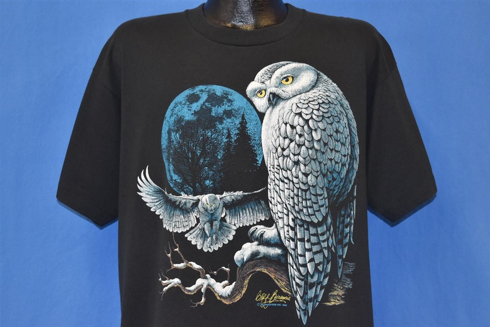 90S Snow Owl Full Moon Night Sky Nature Animal Cliff Bonamie T-Shirt Extra