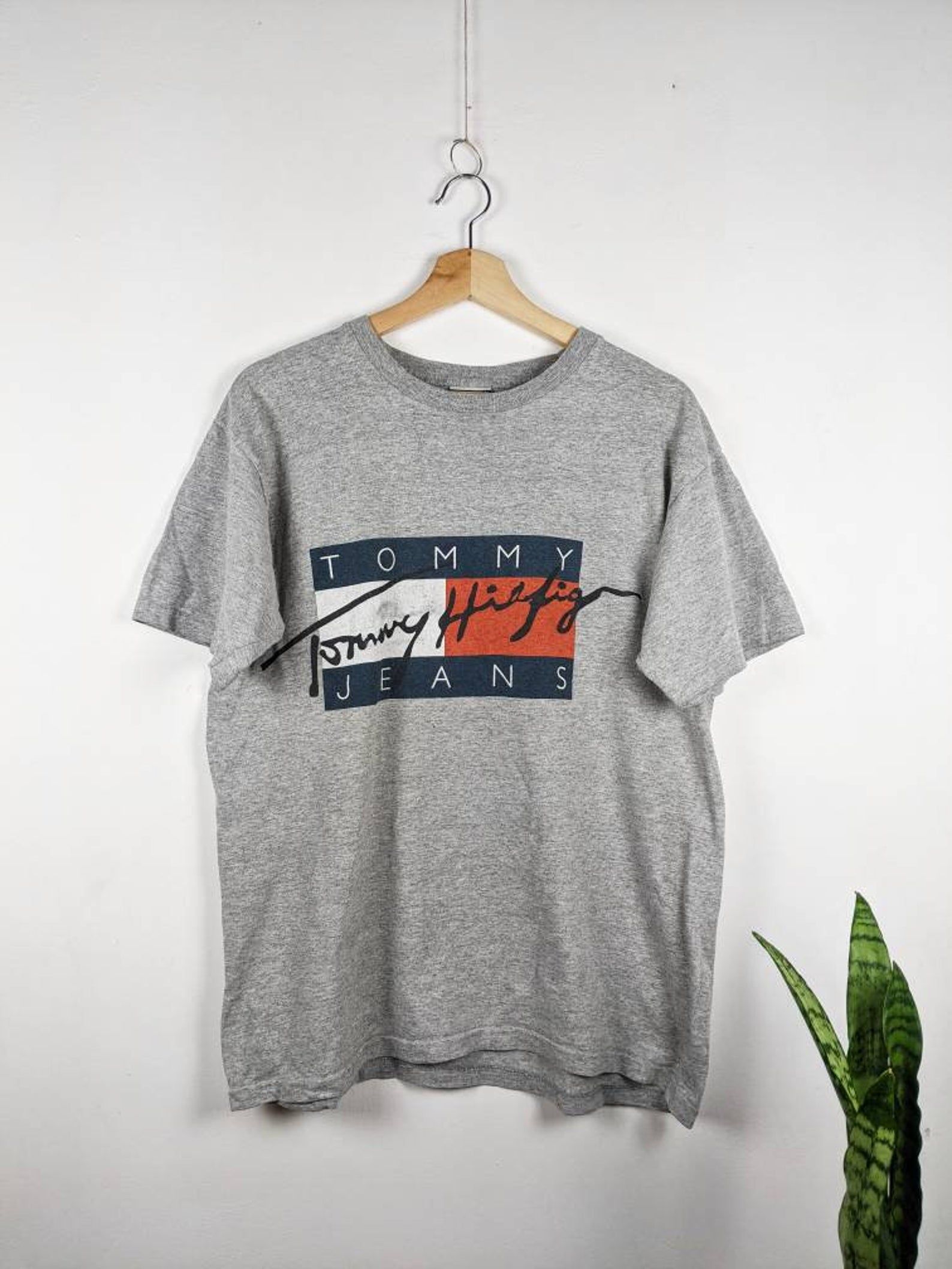 Vintage Tommy Hilfiger T-shirt Made In Usa 90s