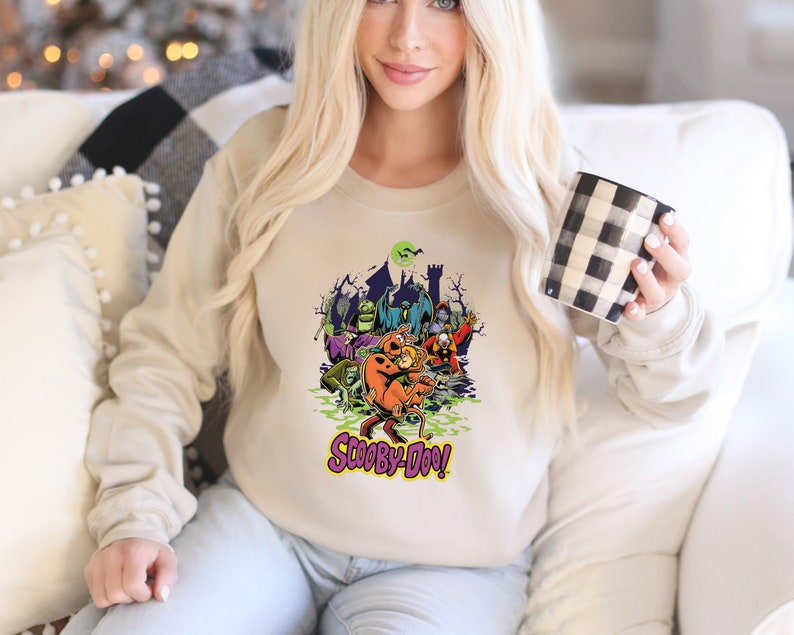 Vintage Scooby Doo Sweatshirt, Halloween Hoodie, Scooby Doo Halloween Shirt, Horror Movie Shirt, Halloween Party, Halloween Gifts - Onlyshirt Fashion