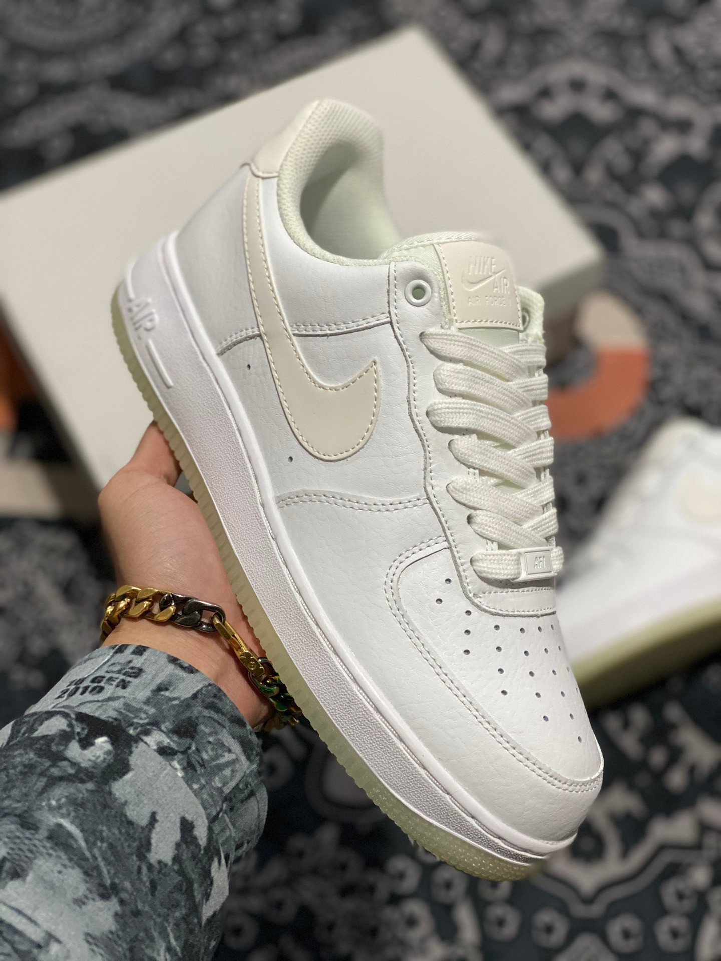 Nike Air Force 1 ’07 Essential ‘Triple White’ 5340706