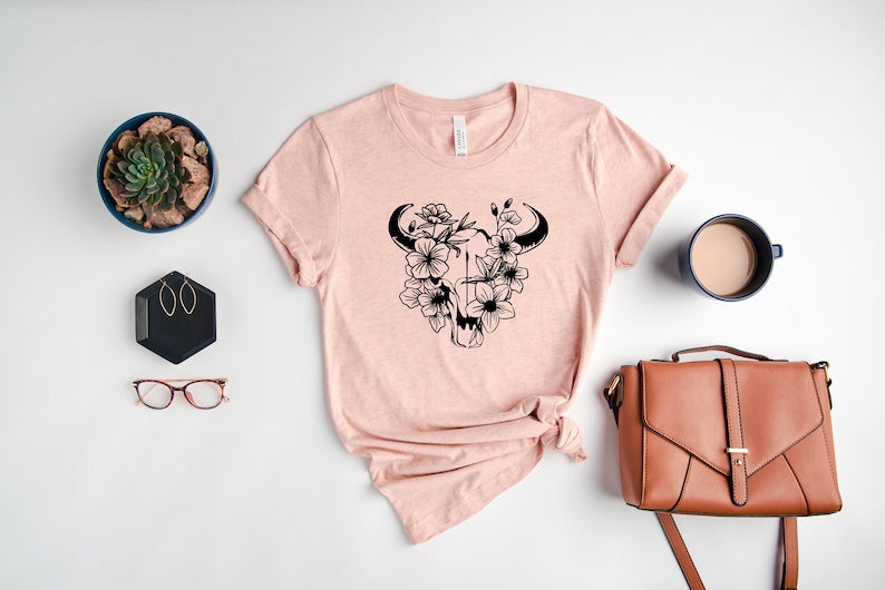 Howdy Shirt, Country T-Shirt, Boho Shirt, Western Shirt, Southern Shirt, Retro Shirt, Cowboy Shirt, Cowgirl Shirt