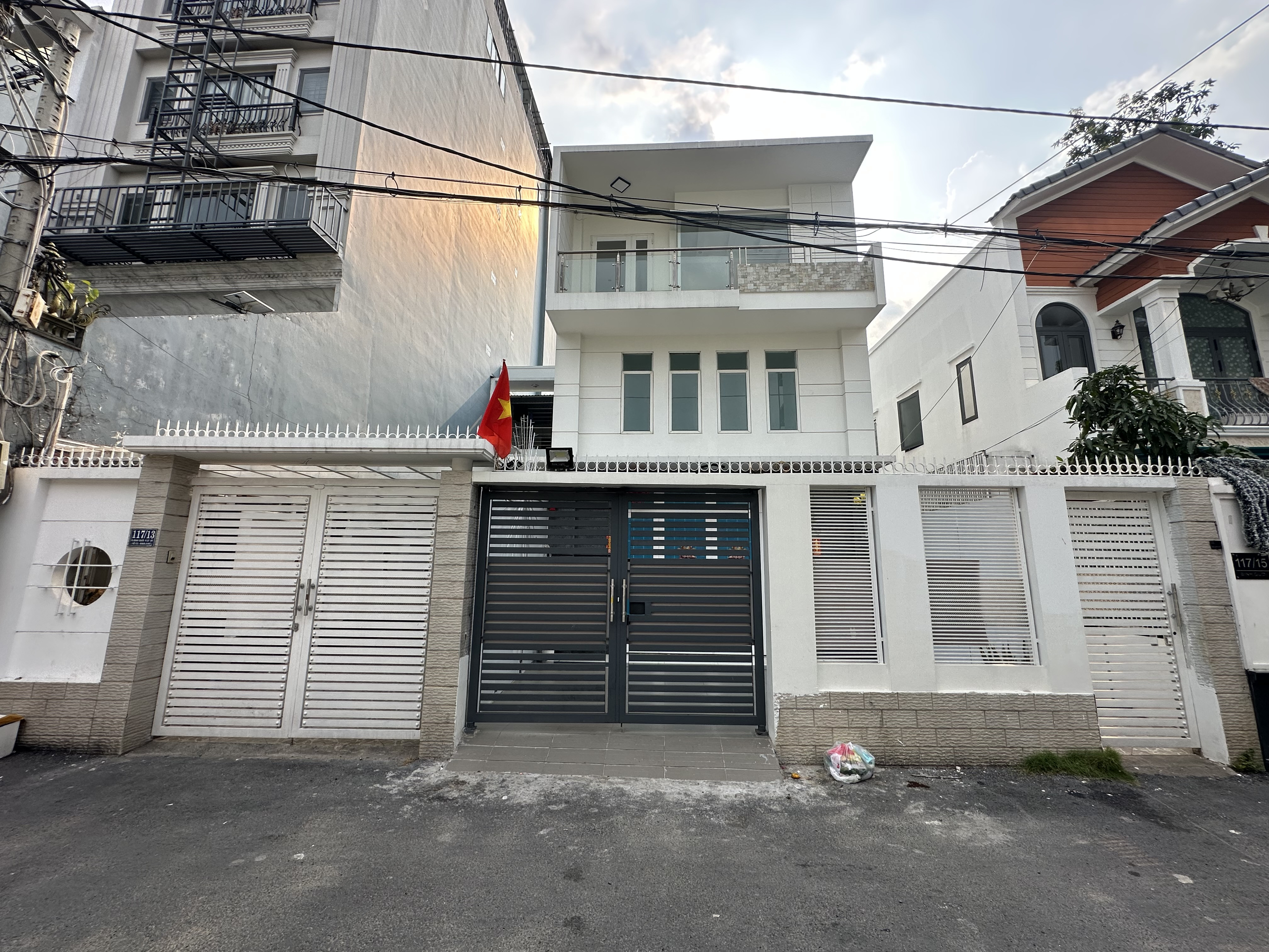 Vị trí đẹp sát Masteri Thanh Đa, hẻm xe hơi 12m, GPXD 7 tầng chỉ 38500000000