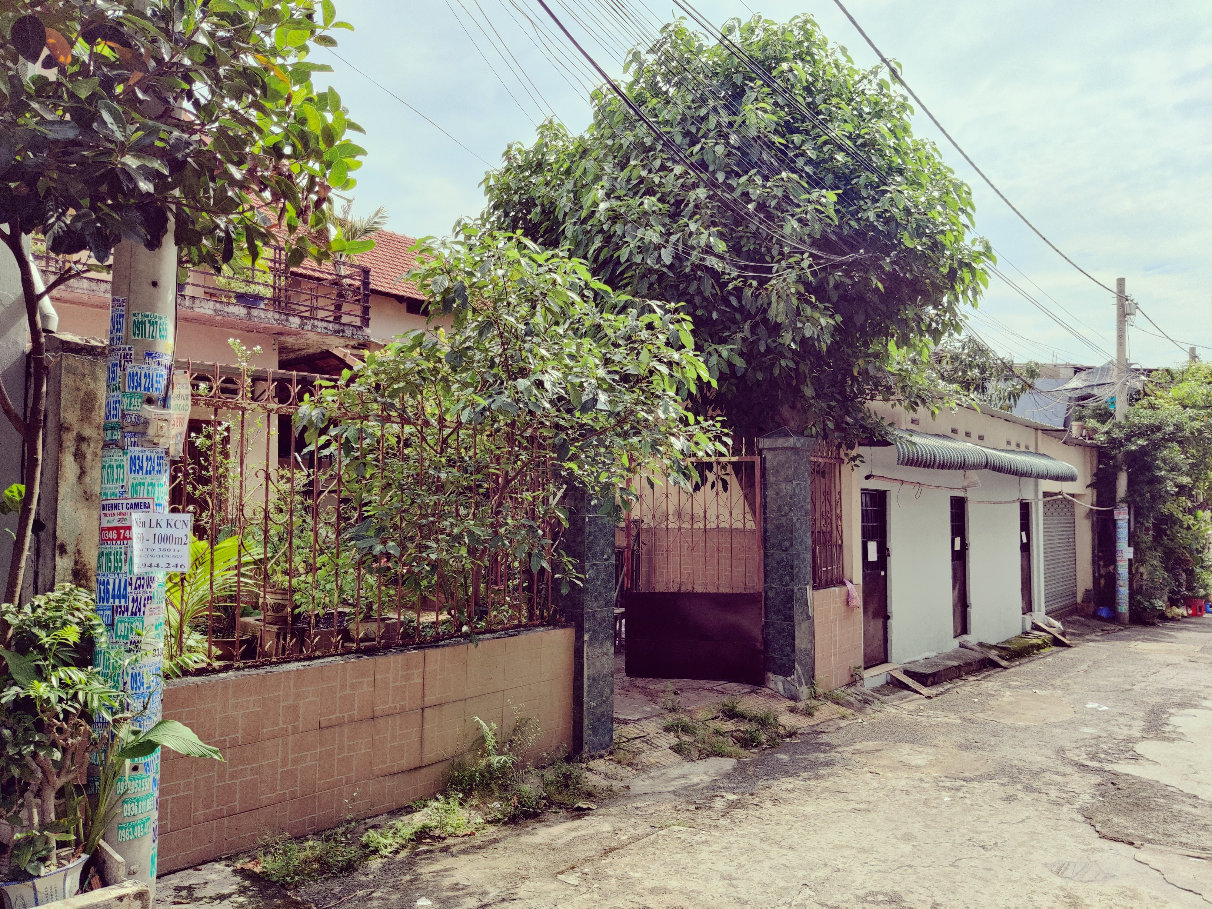 Đất thổ cư 420 m2, hẻm rộng 4 m, gần BV Lê Văn Việt và ga metro số 1