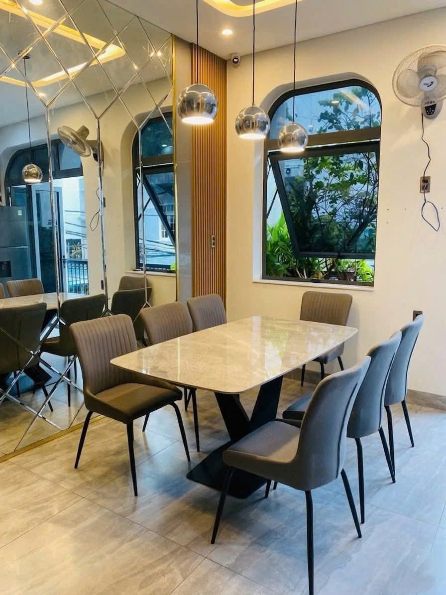 Cho thuê nhà 4 tầng đường Trưng Nhị, Phường Hòa Thuận Tây, Đà Nẵng