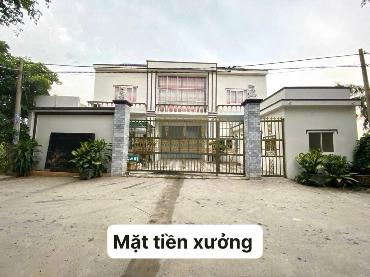 Cho thuê xưởng diện tích 1300m2 tại lô B Vườn Thơm, Bình Chánh