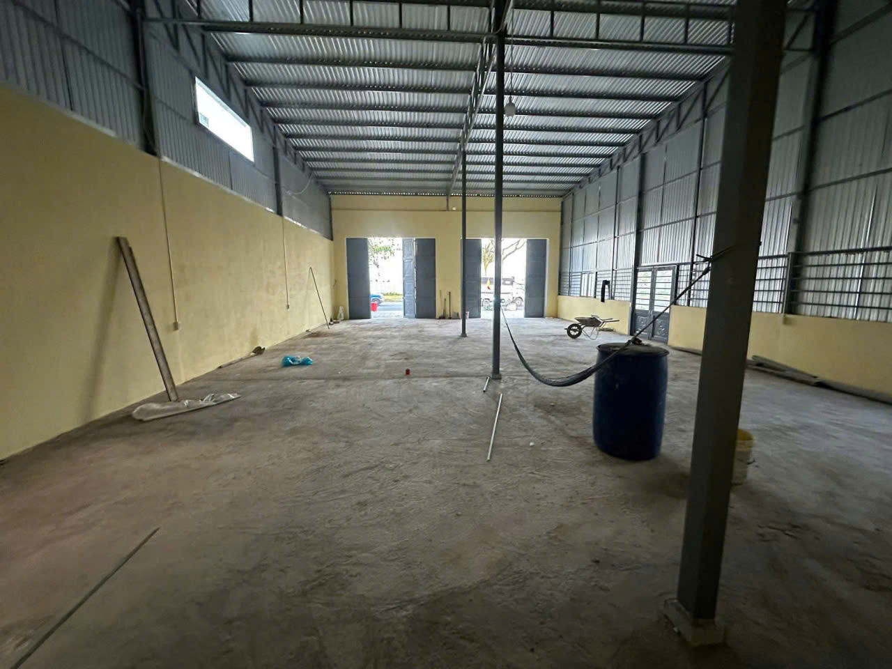 Cho thuê kho mặt tiền đường Trường Sa, Hòa Hải - Giá tốt, vị trí đắc địa