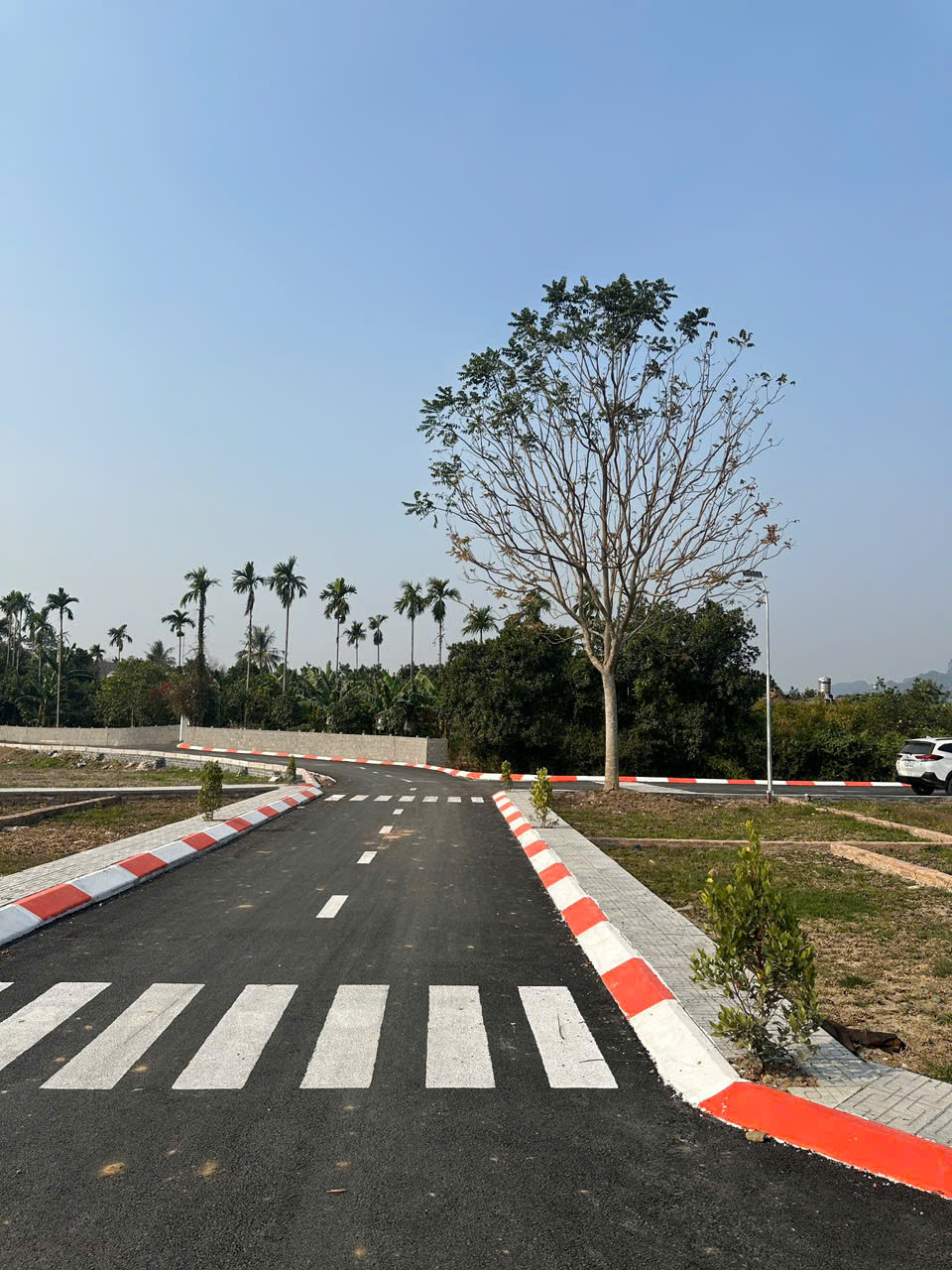 Lô Góc "Hoa Hậu" Tại Tâm Điểm Công Nghiệp Lạc Thủy Chỉ 340 Triệu