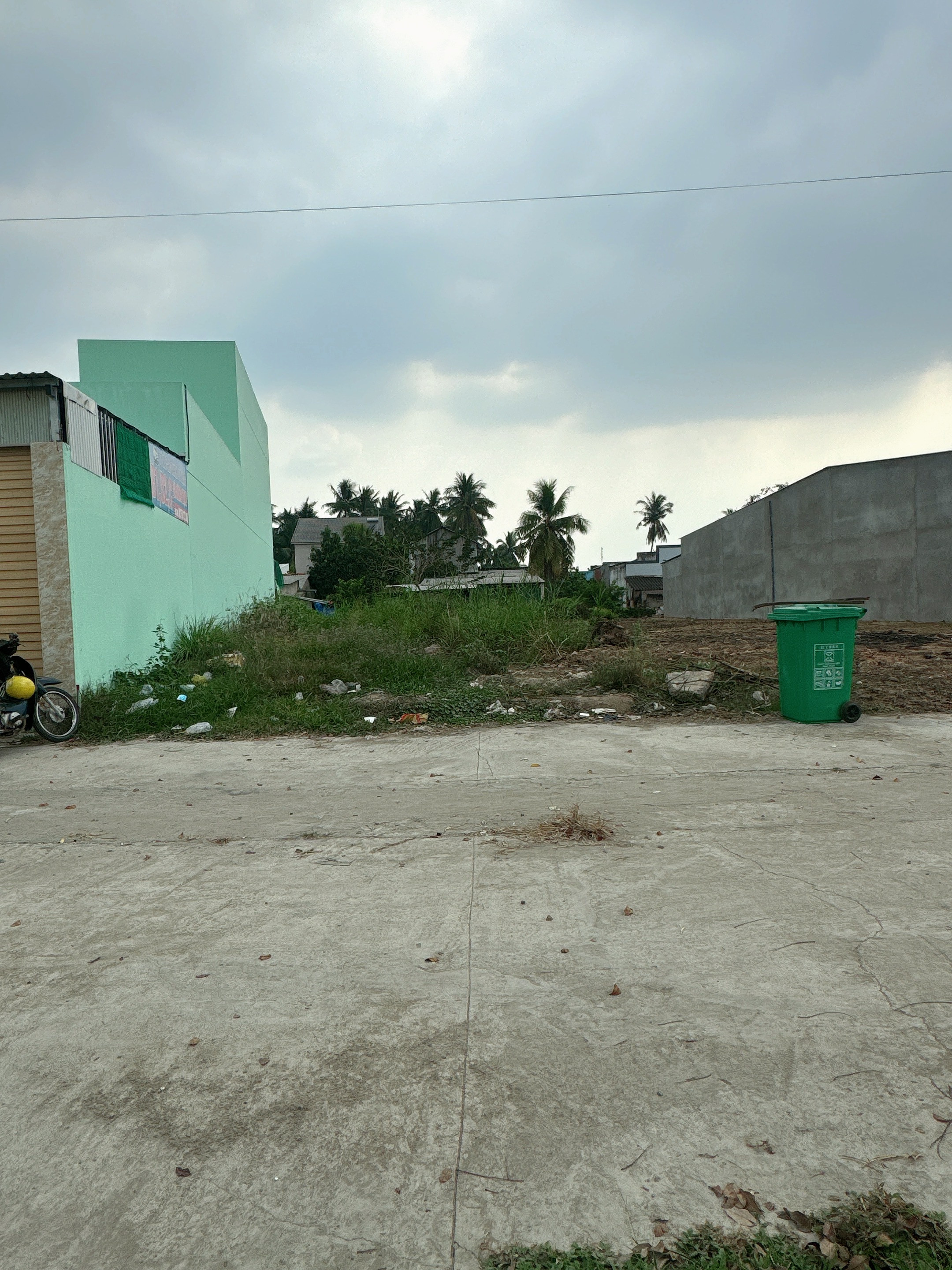 Cho thuê đất 240m² mặt tiền đường đại lộ Đông Tây, Phú Khương