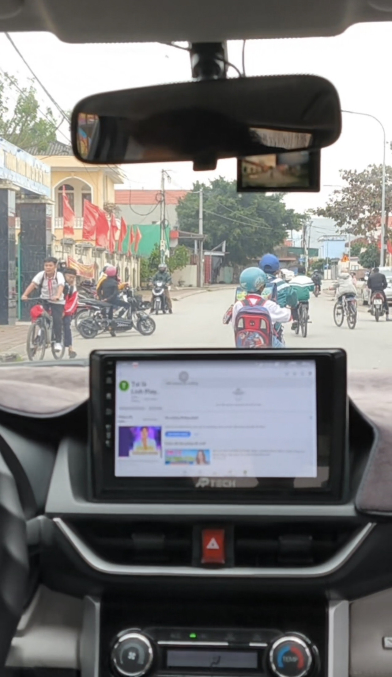 Đất hai mặt tiền nở hậu, gần trường học tiện lợi